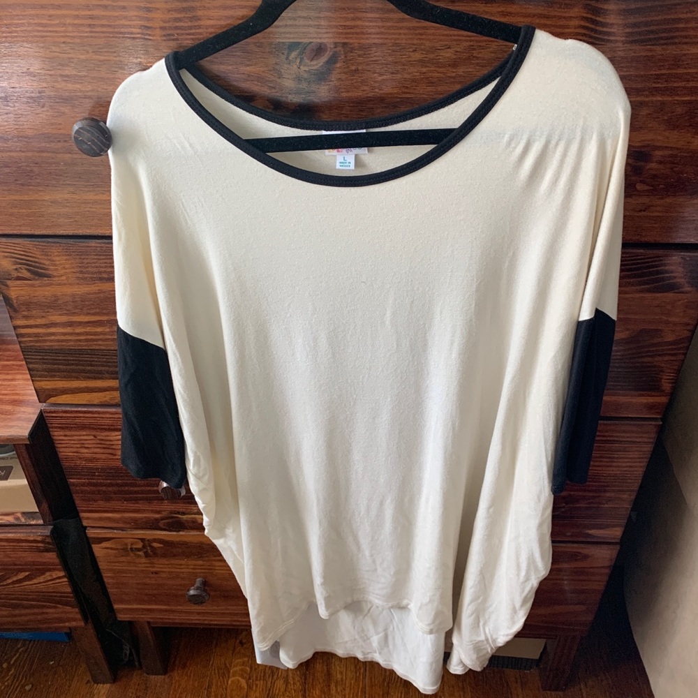 Lularoe Irma black and white tunic